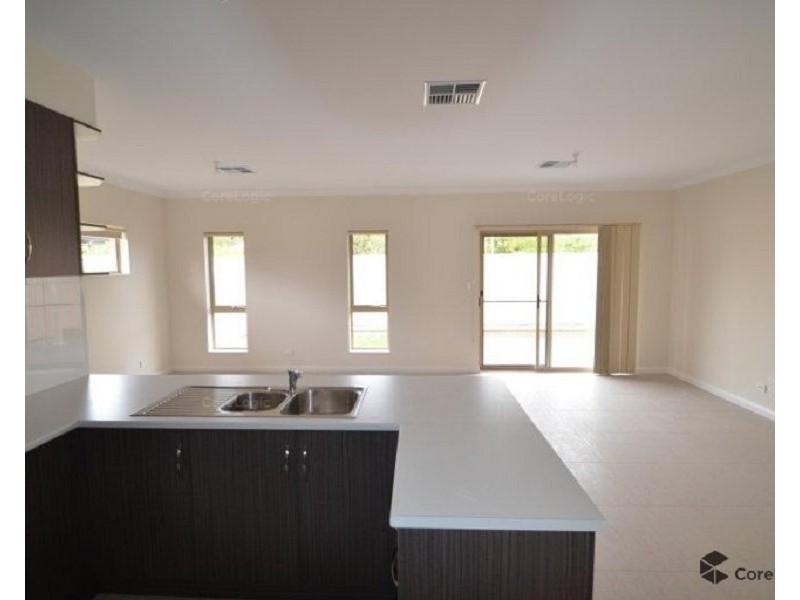 2D Travers Street, Sturt SA 5047