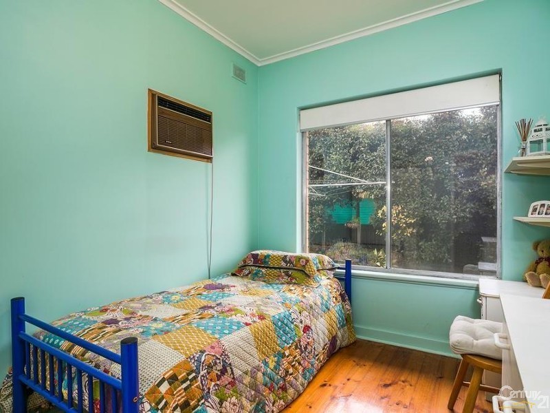 2 Cleve Street, Seaview Downs SA 5049