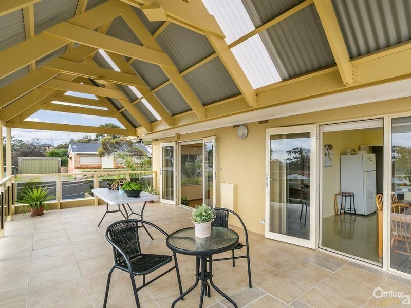 2 Cleve Street, Seaview Downs SA 5049