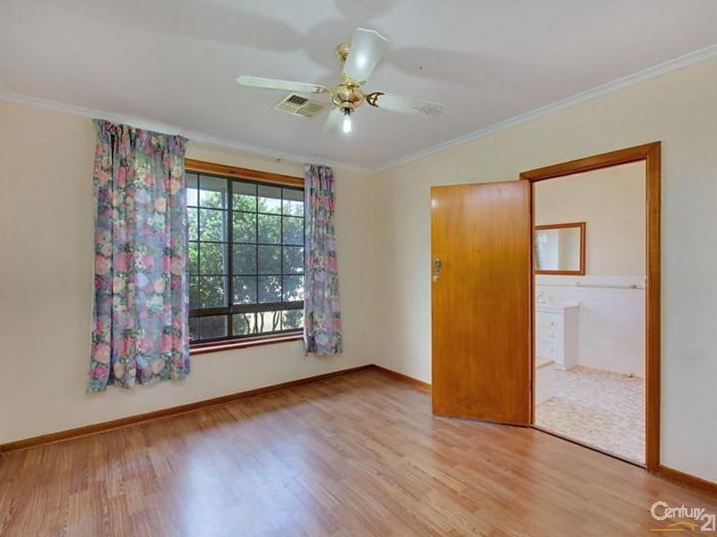 23 Cooke Street, Findon SA 5023