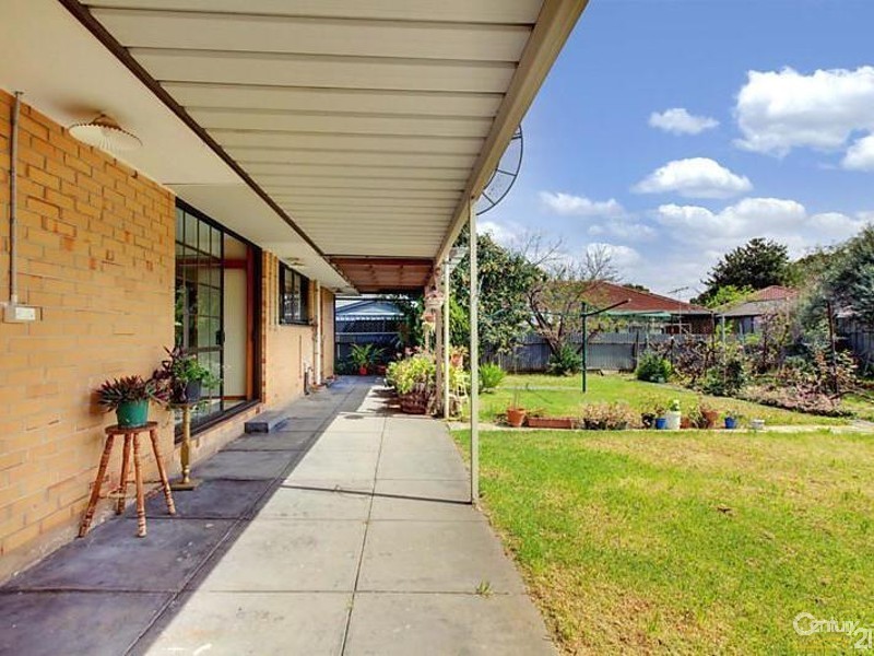 23 Cooke Street, Findon SA 5023