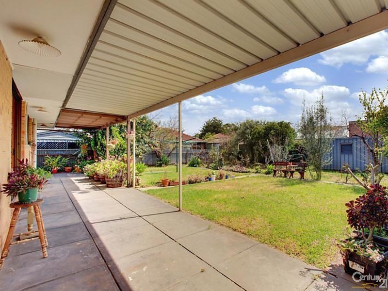 23 Cooke Street, Findon SA 5023