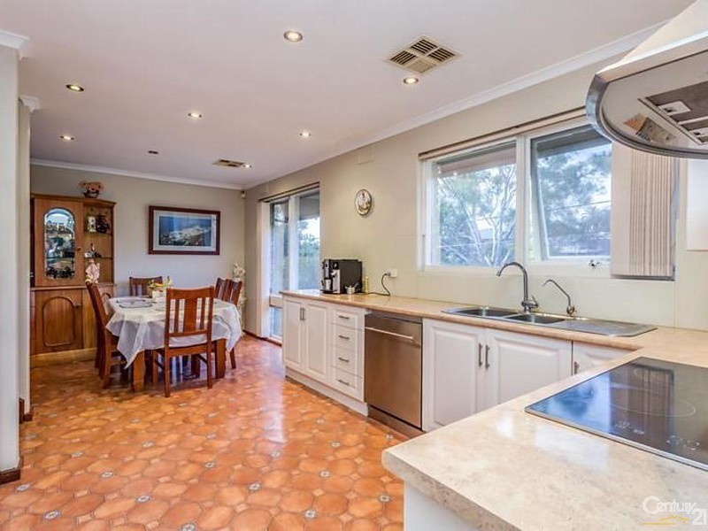 9 Alpine Road, Seacombe Heights SA 5047