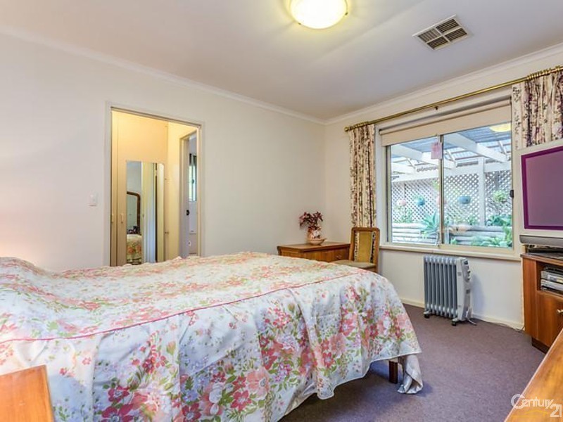 9 Alpine Road, Seacombe Heights SA 5047