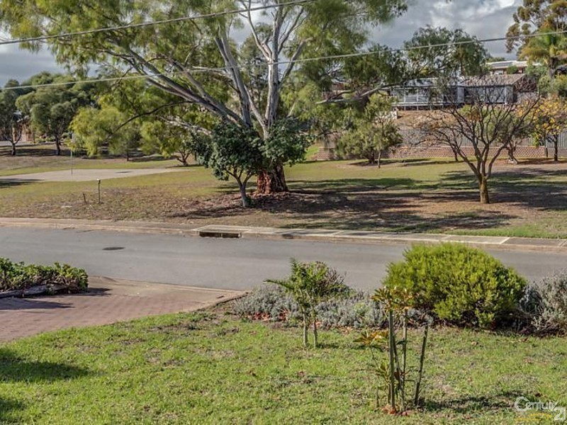 9 Alpine Road, Seacombe Heights SA 5047