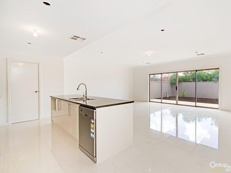 1 Hillary Avenue, Morphettville SA 5043