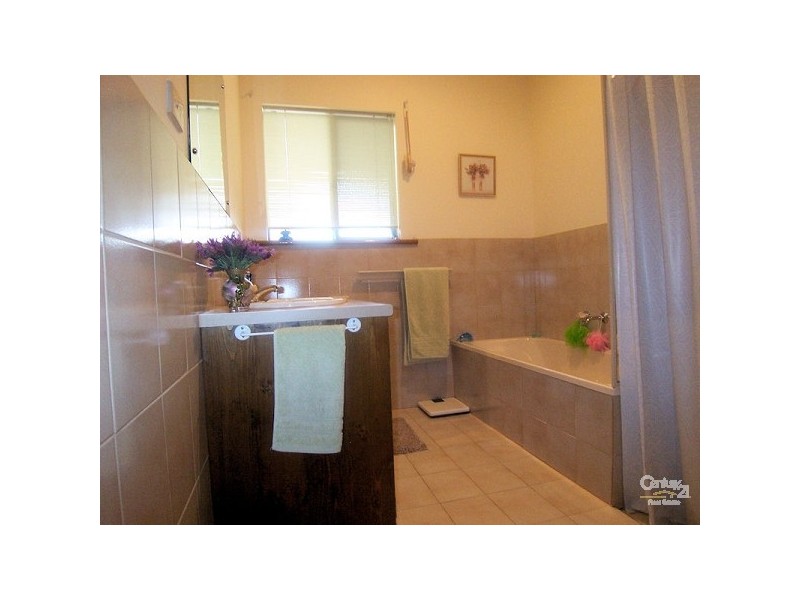9/11 Thomas Drive, Happy Valley SA 5159