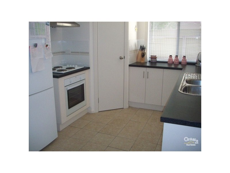42 Narvik Crescent   FOR RENT, Hackham West SA 5163