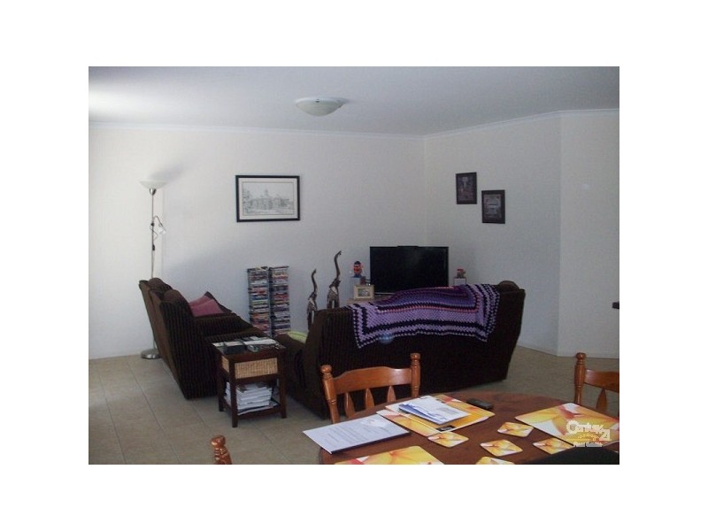 42 Narvik Crescent   FOR RENT, Hackham West SA 5163