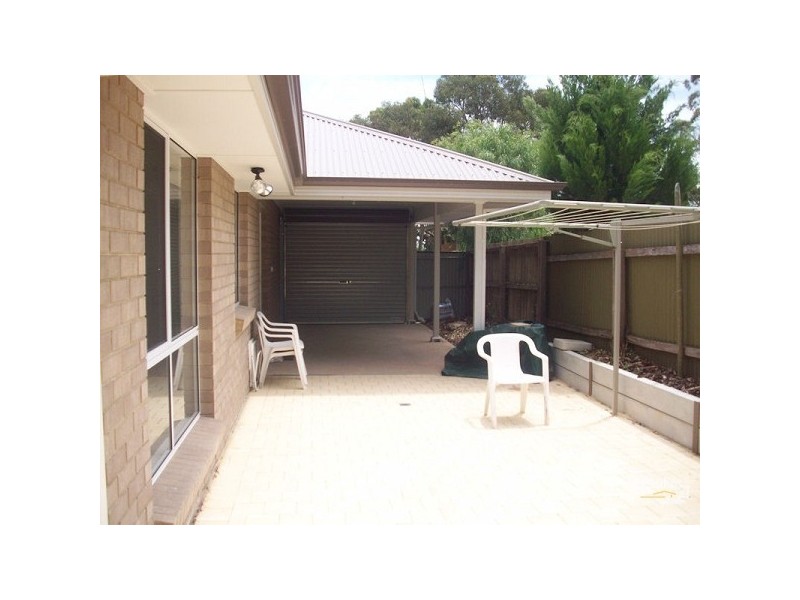 42 Narvik Crescent   FOR RENT, Hackham West SA 5163
