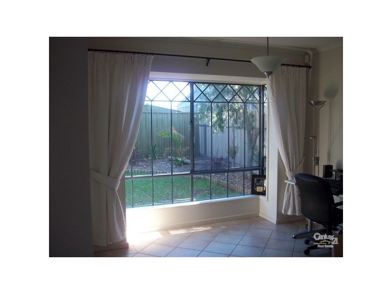 77 Dorrien Avenue   FOR RENT, Woodcroft SA 5162