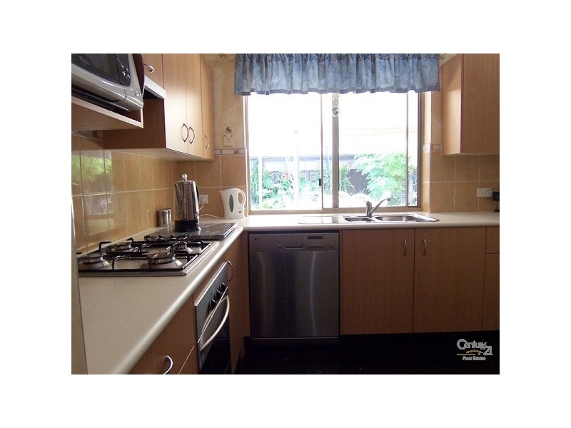 18 Oakhill Crescent, Morphett Vale SA 5162