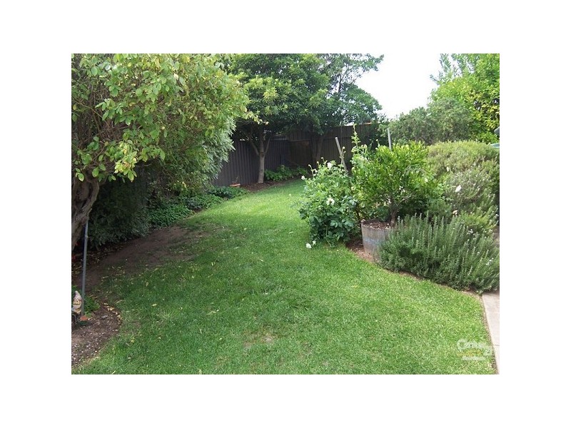 18 Oakhill Crescent, Morphett Vale SA 5162