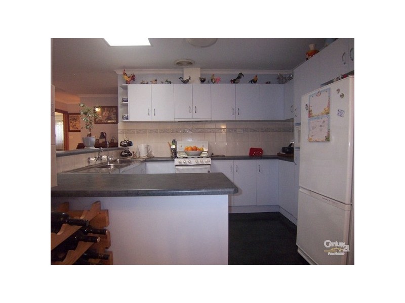 1 Abbey Road, Woodcroft SA 5162