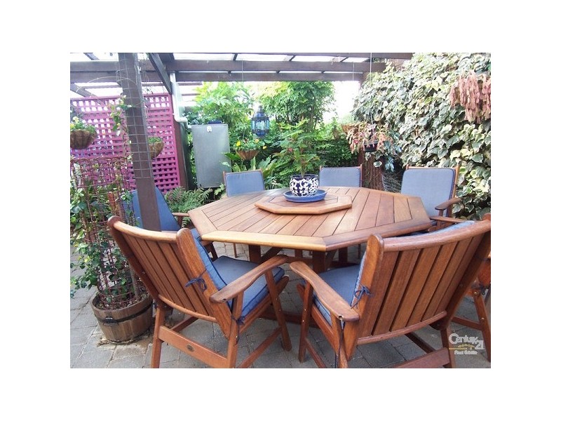 1 Abbey Road, Woodcroft SA 5162