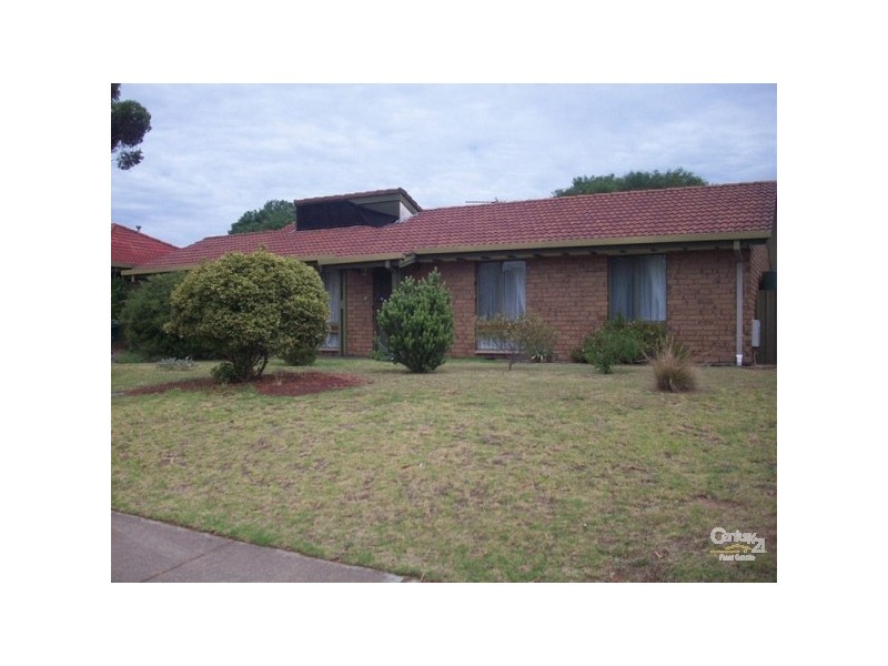 8 McCartney Street FOR RENT, Morphett Vale SA 5162