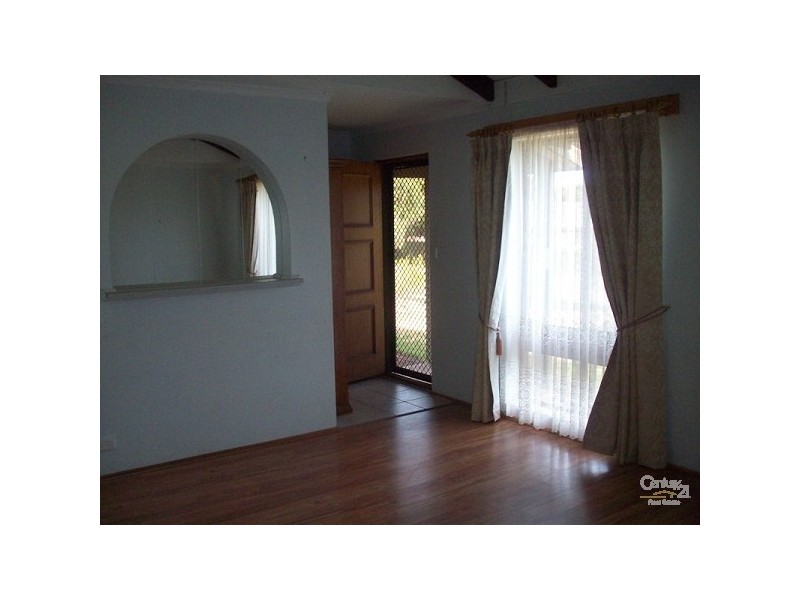 8 McCartney Street FOR RENT, Morphett Vale SA 5162