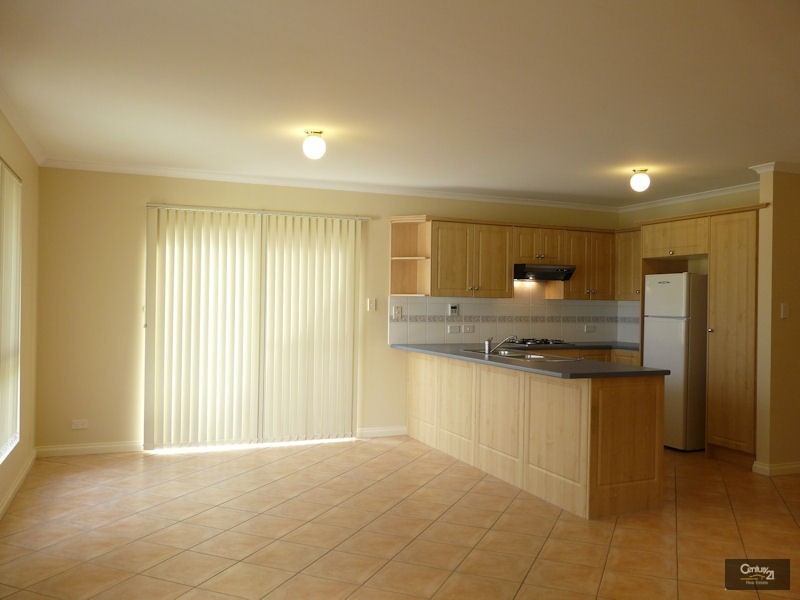 4 /13 Alana Walk, Woodcroft SA 5162