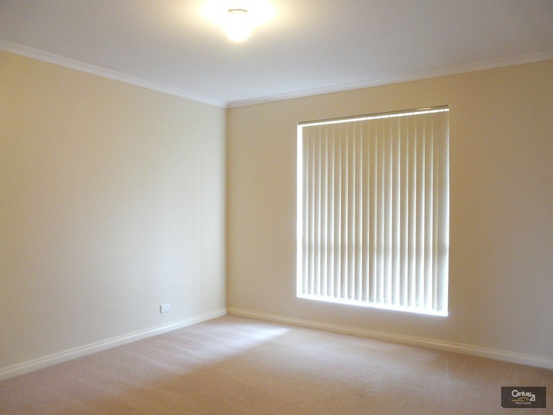 4 /13 Alana Walk, Woodcroft SA 5162