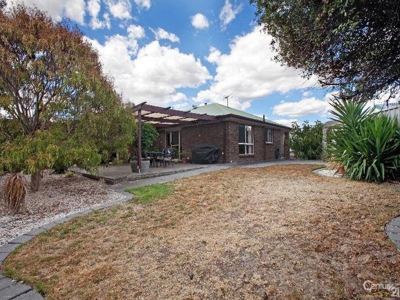 17 Mildara Close, Woodcroft SA 5162