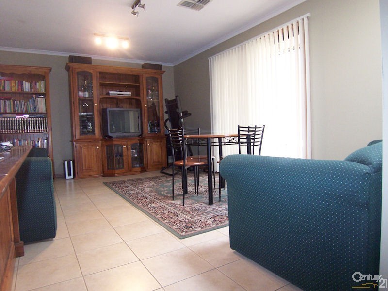 7 Woodcroft Drive, Morphett Vale SA 5162