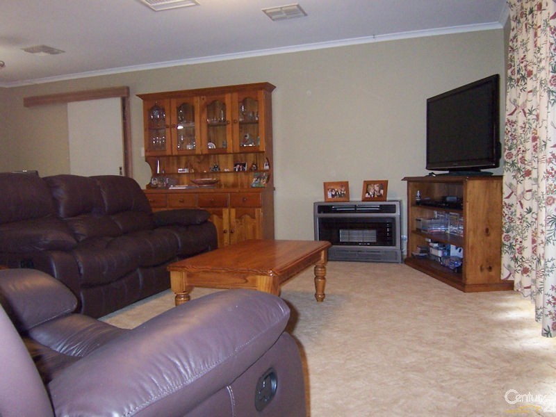 7 Woodcroft Drive, Morphett Vale SA 5162