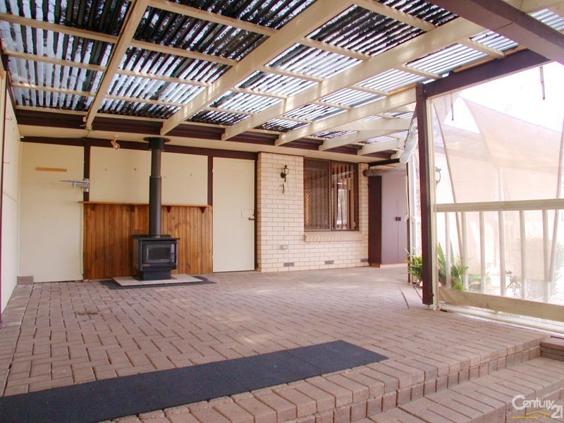 42 Robbie Drive, Reynella East SA 5161