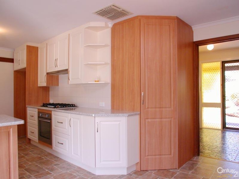 42 Robbie Drive, Reynella East SA 5161