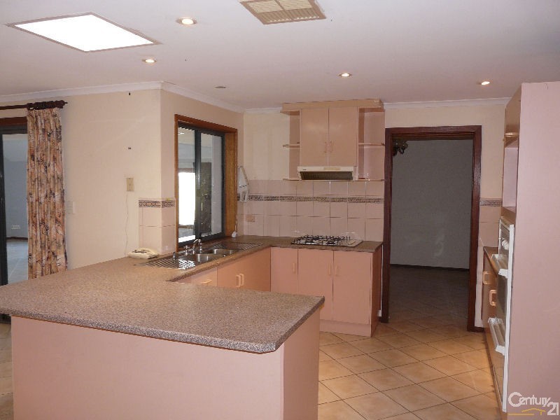 6 Winham Avenue, Old Reynella SA 5161