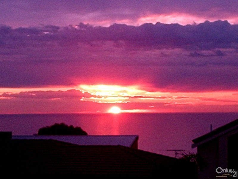 25 Neeangarra Crescent, Hallett Cove SA 5158