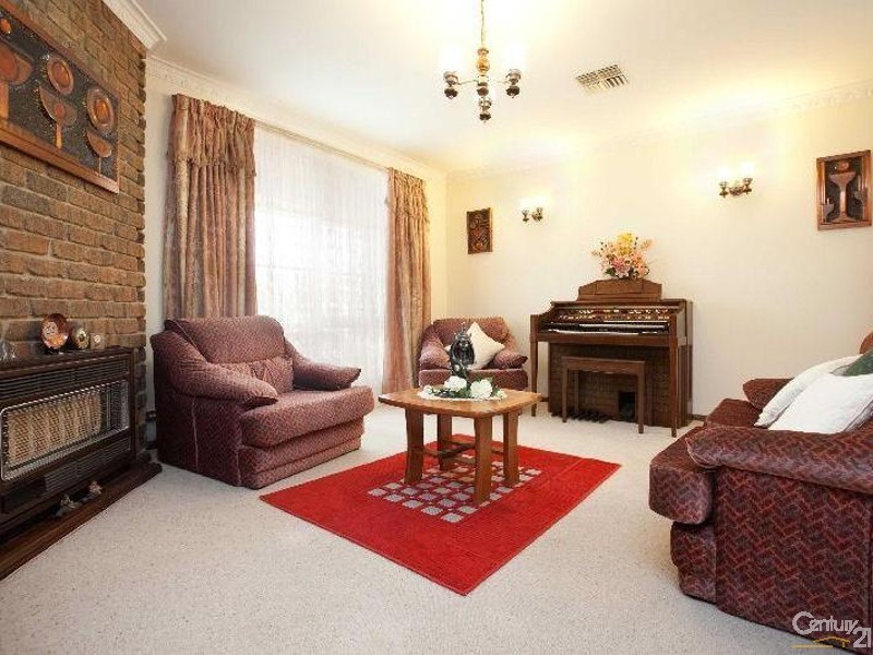 25 Neeangarra Crescent, Hallett Cove SA 5158