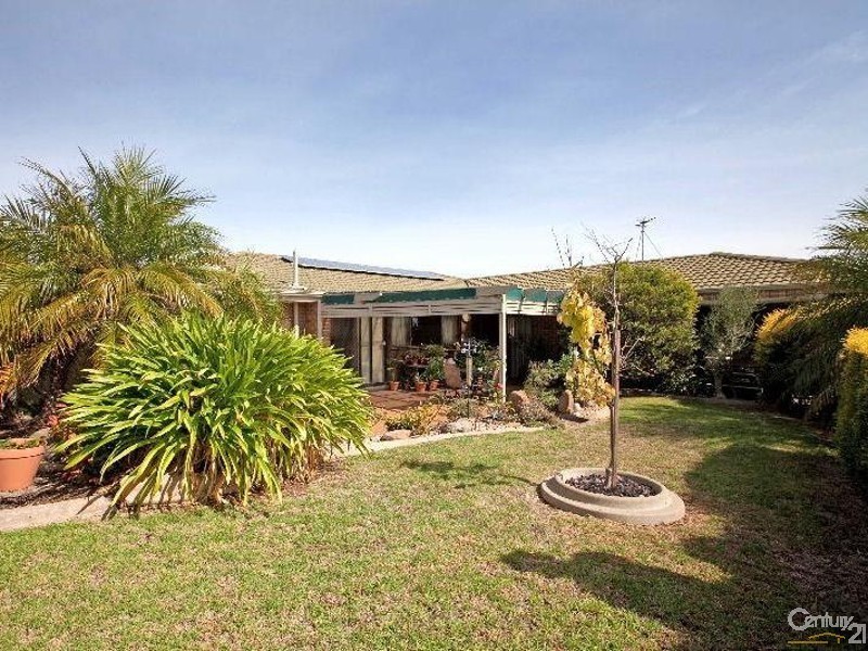 25 Neeangarra Crescent, Hallett Cove SA 5158