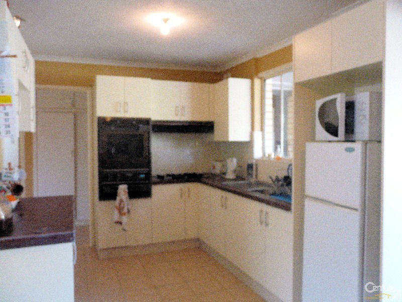 22 Village Road, Hackham West SA 5163