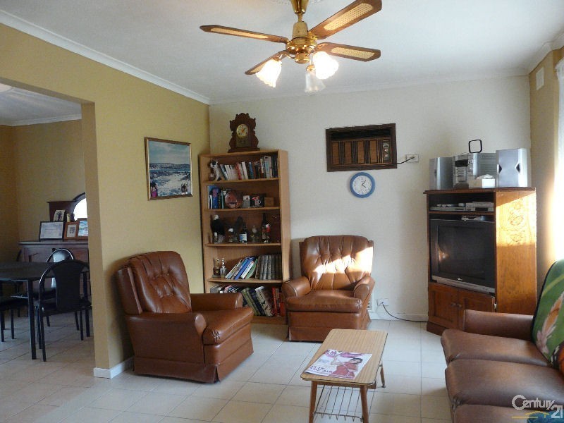 22 Village Road, Hackham West SA 5163