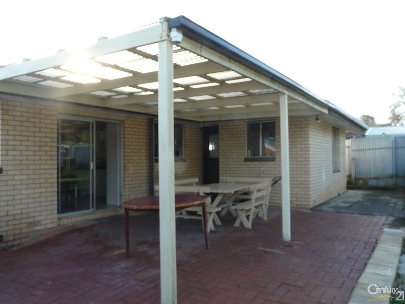 22 Village Road, Hackham West SA 5163