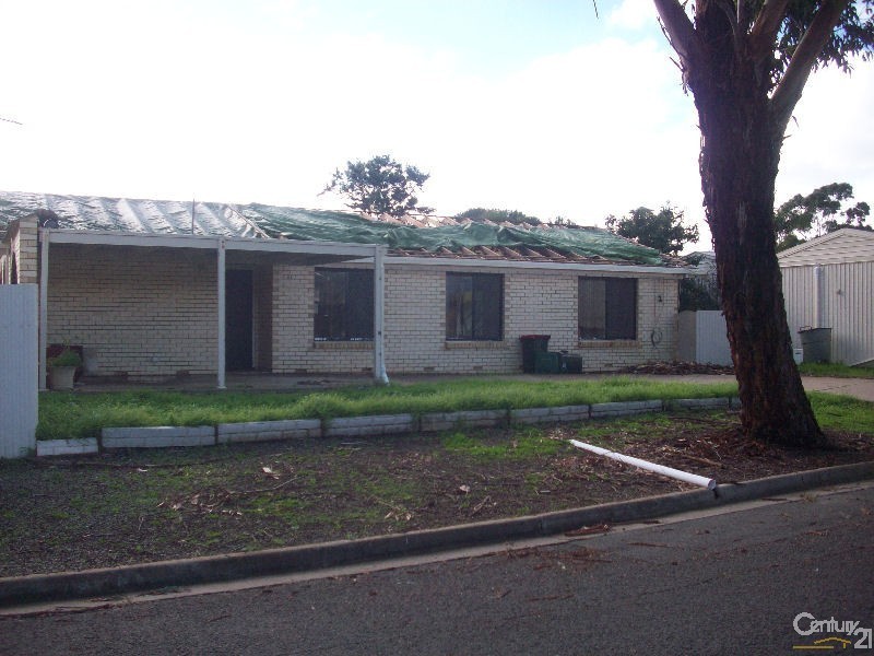 23 McCarthy Avenue, Morphett Vale SA 5162
