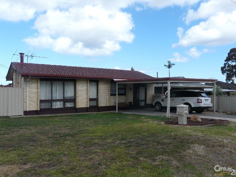 17 Salisbury Avenue, Morphett Vale SA 5162