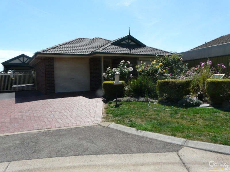 8 Fernilee Court, Onkaparinga Hills SA 5163