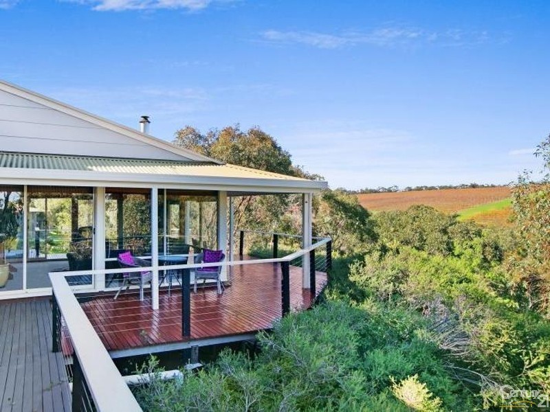 174 Upper Penneys Hill Rd, Onkaparinga Hills SA 5163