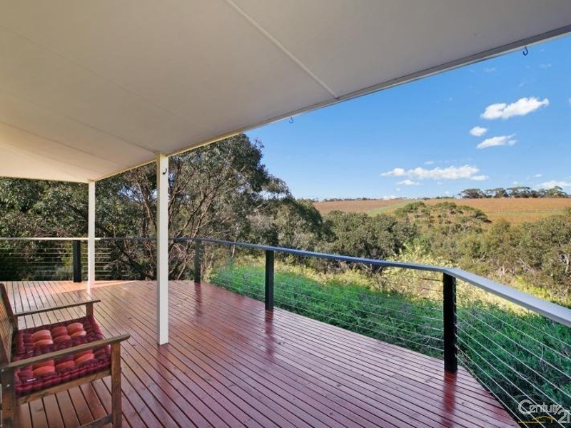 174 Upper Penneys Hill Rd, Onkaparinga Hills SA 5163