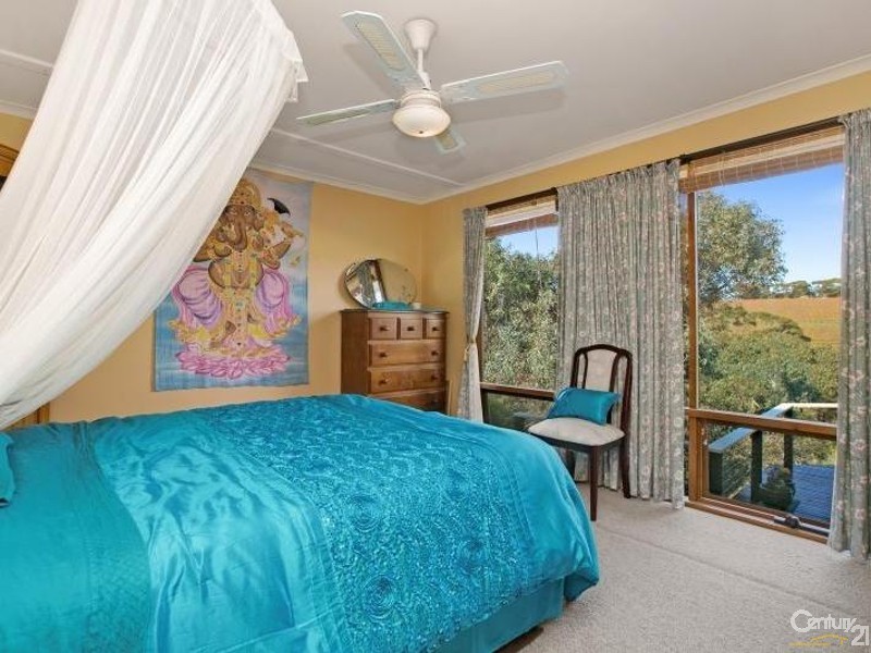 174 Upper Penneys Hill Rd, Onkaparinga Hills SA 5163