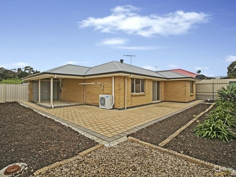 4 Ambrosini Court, Woodcroft SA 5162