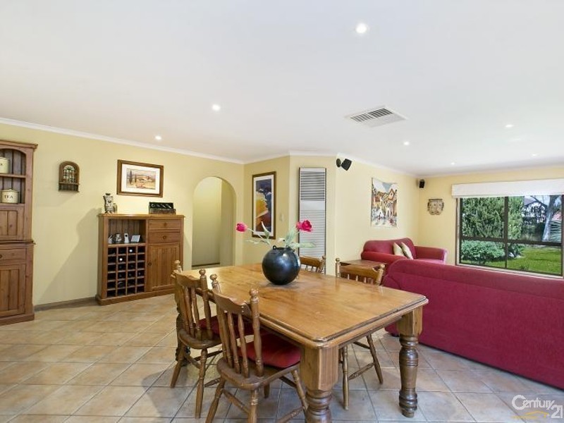 5 St Ives Way, Onkaparinga Hills SA 5163