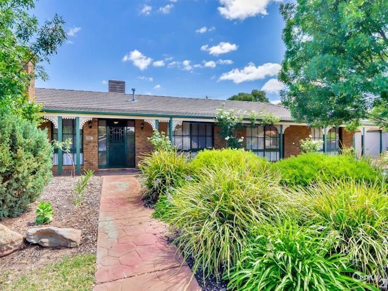 5 Foxfield Drive, Onkaparinga Hills SA 5163