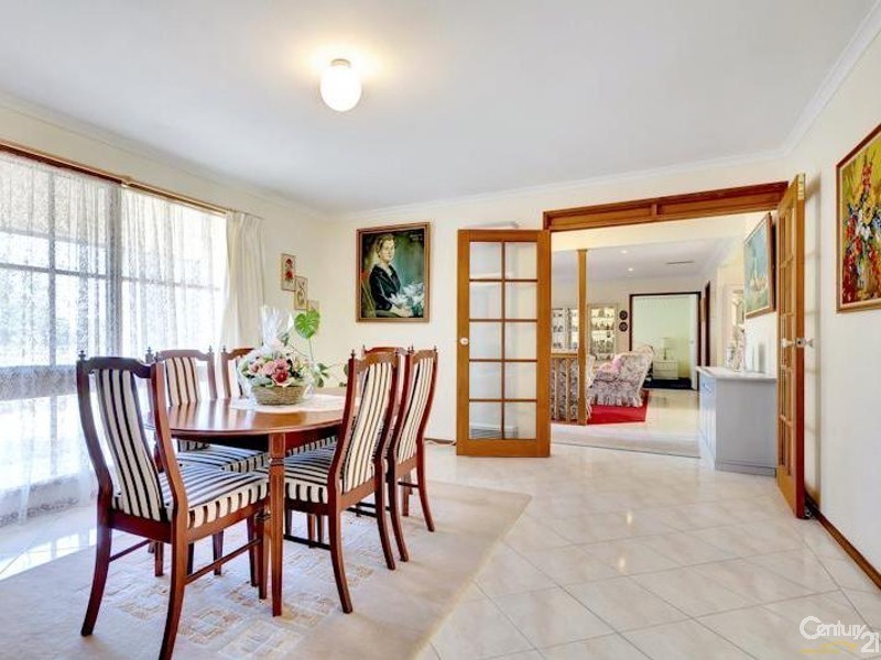 5 Foxfield Drive, Onkaparinga Hills SA 5163