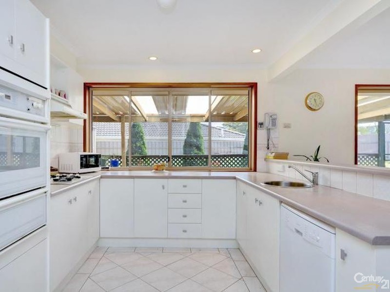 5 Foxfield Drive, Onkaparinga Hills SA 5163