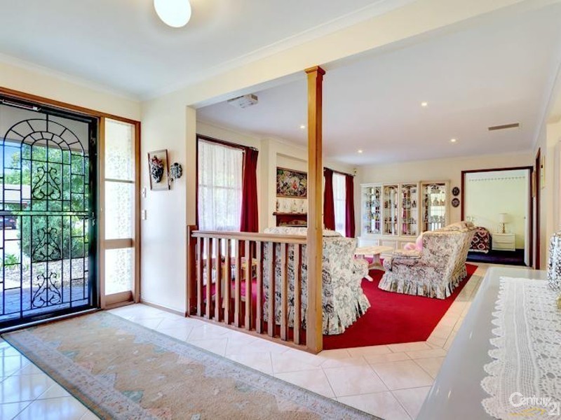 5 Foxfield Drive, Onkaparinga Hills SA 5163