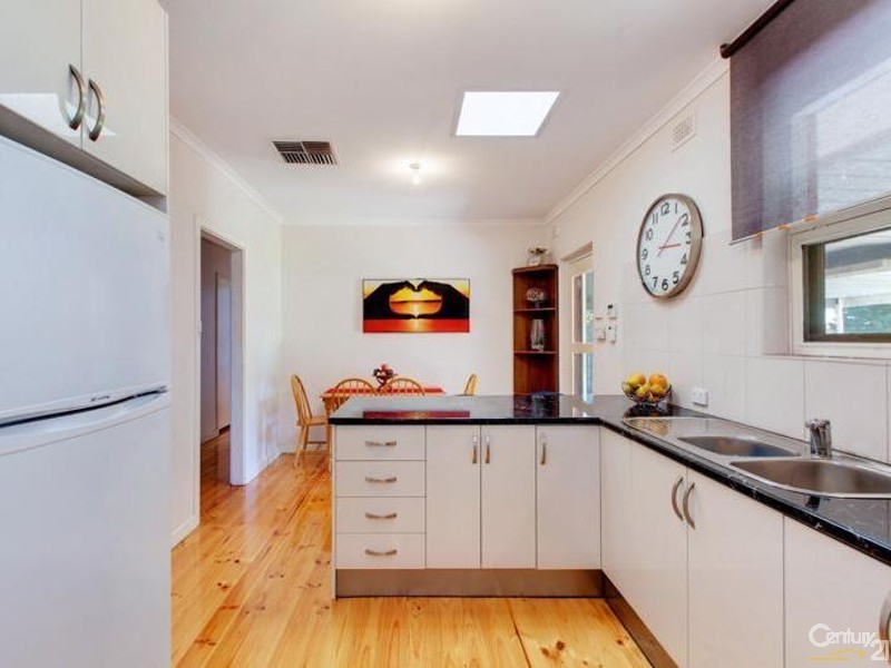 19 Dyson Road, Port Noarlunga SA 5167