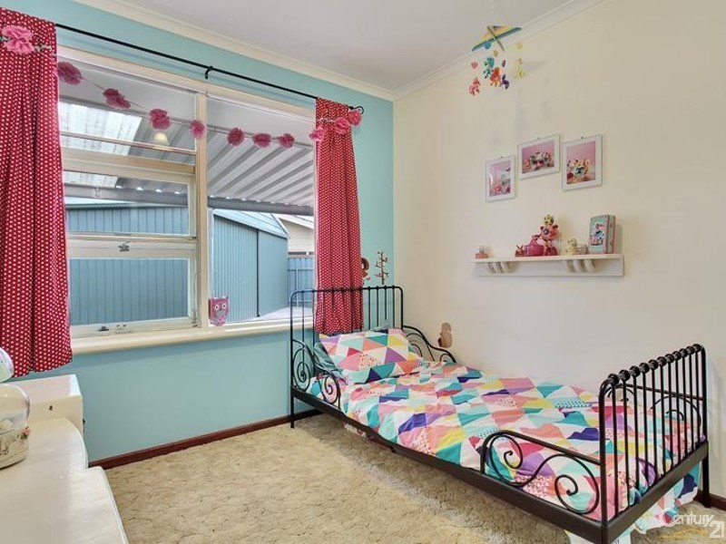 17 Dalkeith Avenue, Morphett Vale SA 5162