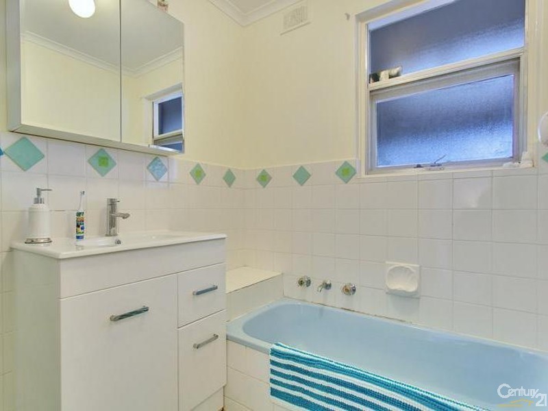 17 Dalkeith Avenue, Morphett Vale SA 5162